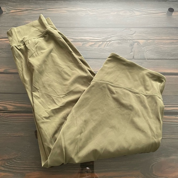 lululemon athletica align Joggers 23” - Picture 5 of 10